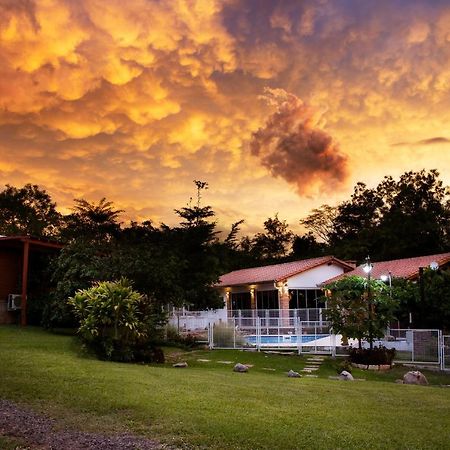 Vista Alegre Natural Resort - Bungalows Independencia Exterior photo